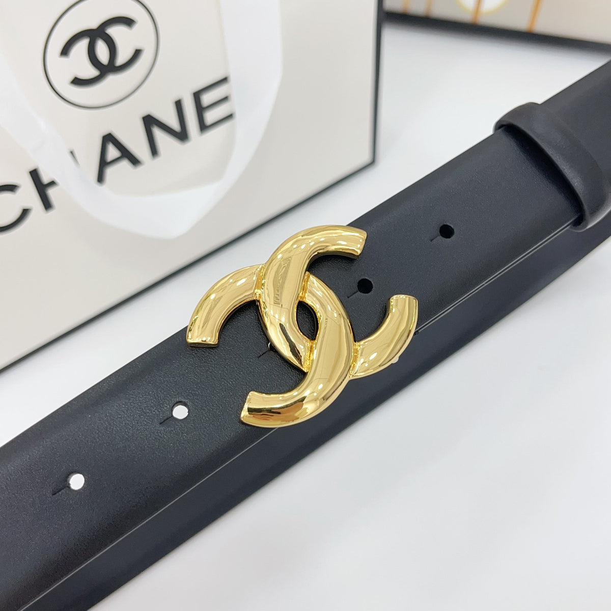 DOUBLE C BELT 30MM IN BLACK CALFSKIN WITH SHINY GOLD BUCKLE