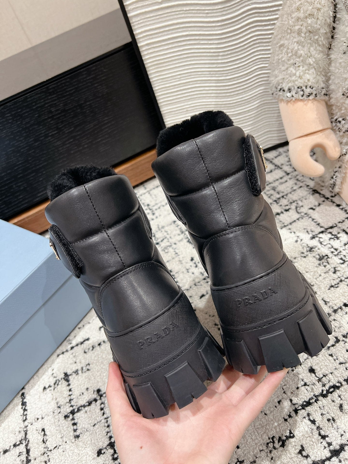 MONOLITH ANKLE BOOTS WITH STRAP IN BLACK CALFSKIN AND FLEECE LINING