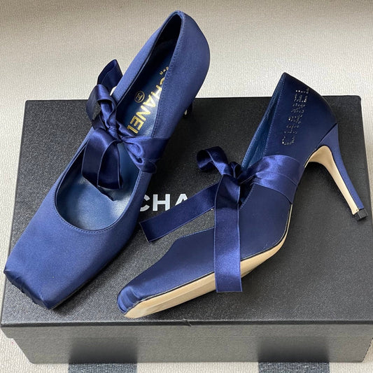 CC 26 Pump Blue Satin Silk 593134