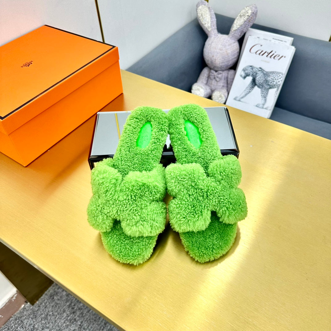 0RAN SHEARLING SANDALS CHARTREUSE GREEN