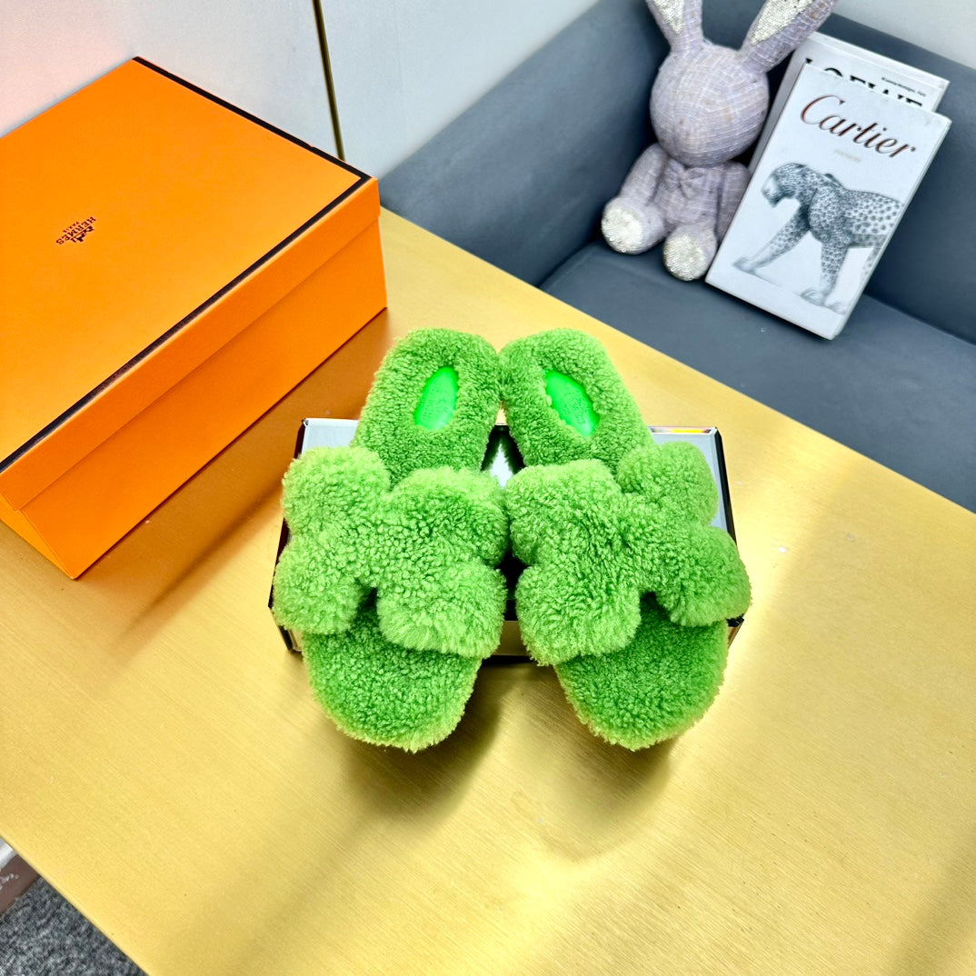 0RAN SHEARLING SANDALS CHARTREUSE GREEN