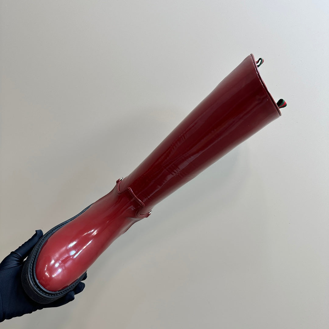 SLIM HORSEBIT KNEE BOOTS WITH WEB IN RED GLOSSY CALFSKIN