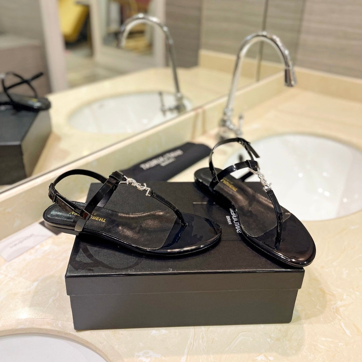 SL CASSANDRA SANDALS BLACK POLISHED CALFSKIN