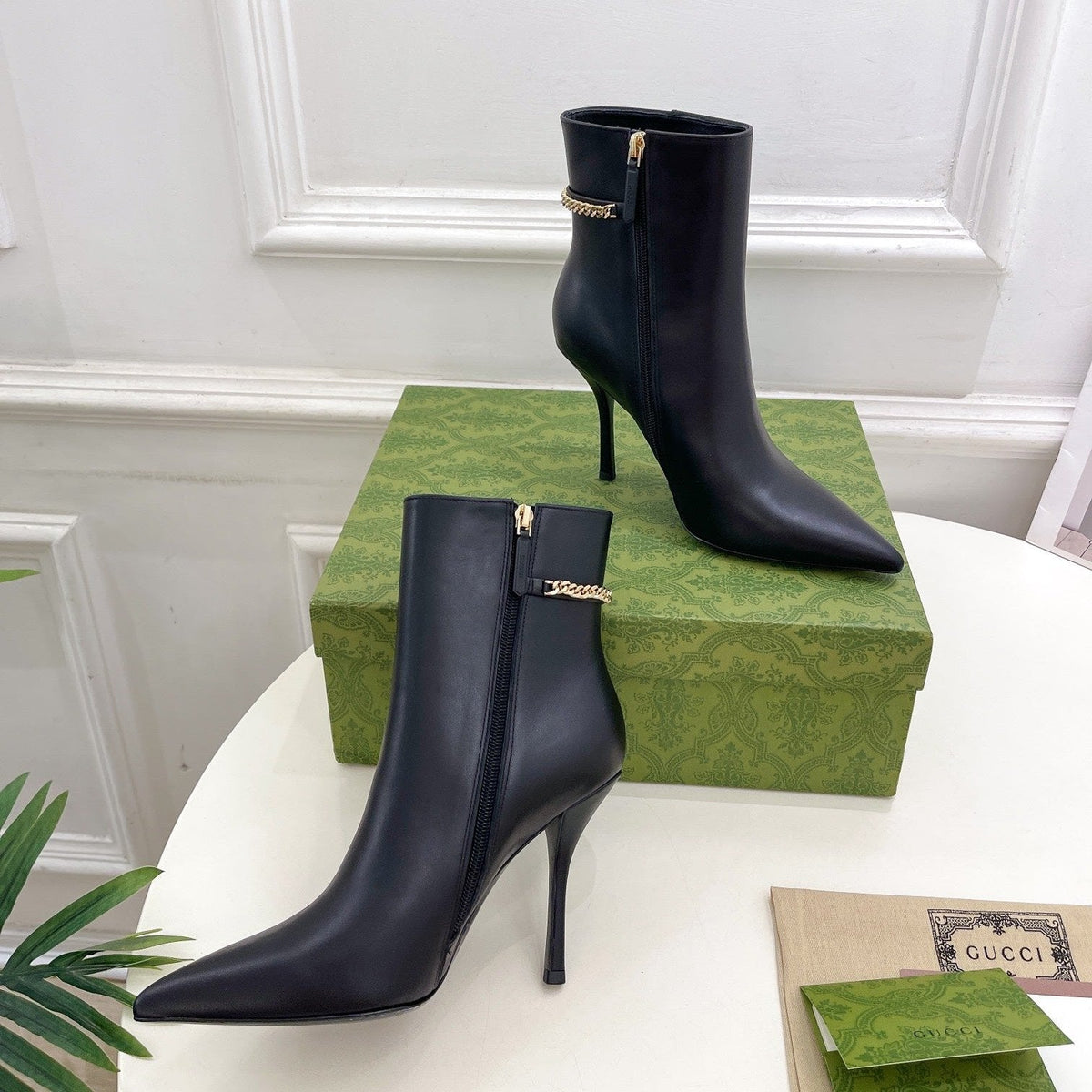 SIGNORIA SHORT BOOTS 10.5CM IN BLACK CALFSKIN