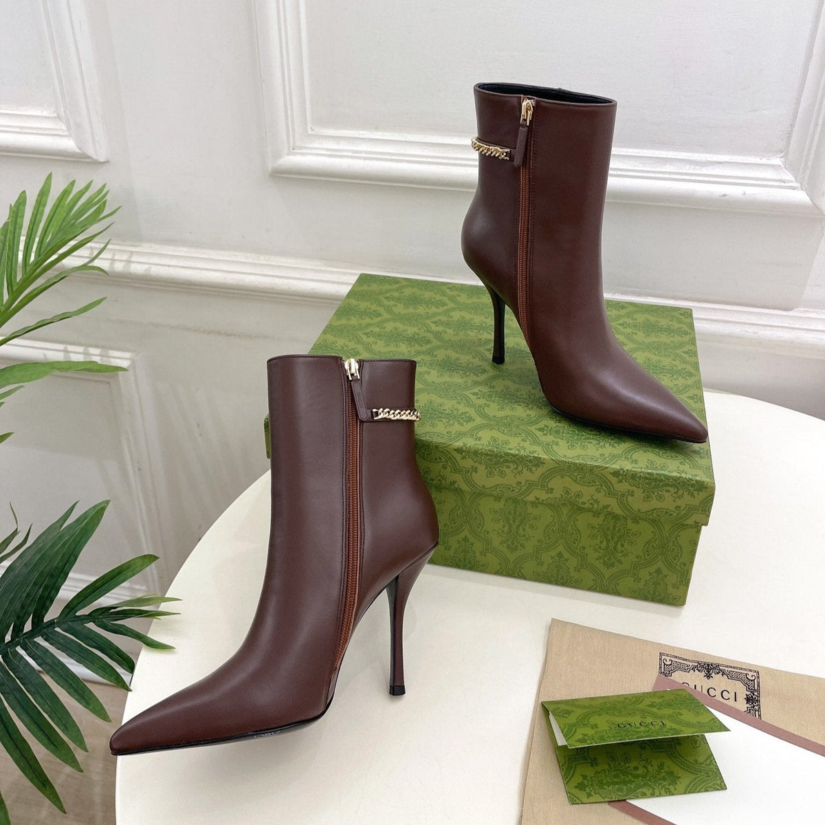 SIGNORIA SHORT BOOTS 10.5CM IN WALNUT BROWN CALFSKIN